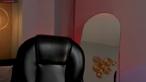 Erika Benz online show from 19, 9, 2025