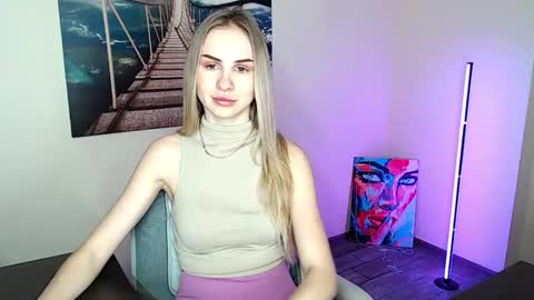 Snapshot of erikagavin chatting on 19, 2, 2026 Erika online show from 19, 2, 2026