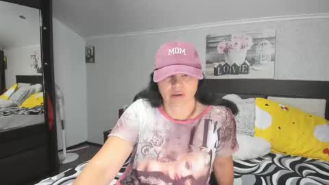 Snapshot of erikagold chatting on 20, 5, 2026 ErikaGold online show from 20, 5, 2026
