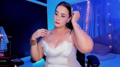 Snapshot of erikamontiel chatting on 2, 2, 2025 Erika online show from 2, 2, 2025