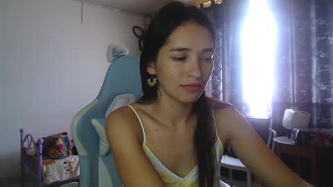 erina_1 online show from 20, 12, 2024