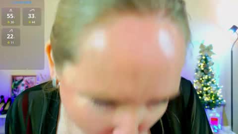 Snapshot of erinmilk chatting on 13, 1, 2026 Erin online show from 13, 1, 2026