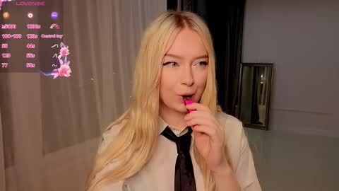 Snapshot of erlenbayer chatting on 15, 3, 2026 Chanel online show from 15, 3, 2026