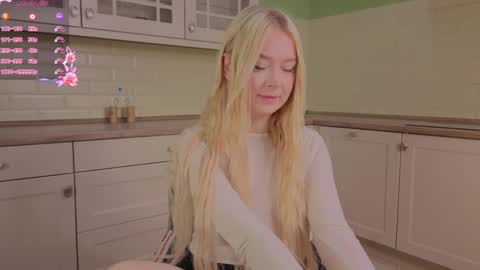 Snapshot of erlenbayer chatting on 25, 3, 2026 Chanel online show from 25, 3, 2026