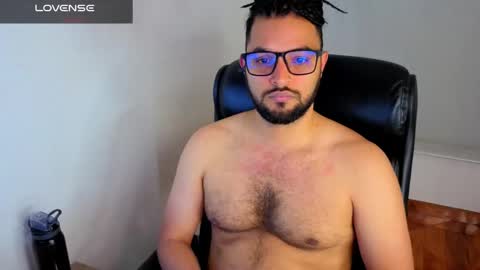 Snapshot of ernesto_rodriguez_82 chatting on 3, 5, 2026 ernesto rodriguez 82 online show from 3, 5, 2026