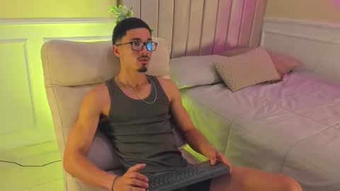 Snapshot of eros_becker_ chatting on 15, 3, 2026 eros_becker_ online show from 15, 3, 2026