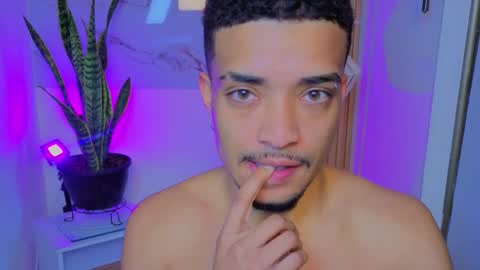 Snapshot of eros_chipre chatting on 15, 10, 2025 Eros online show from 15, 10, 2025