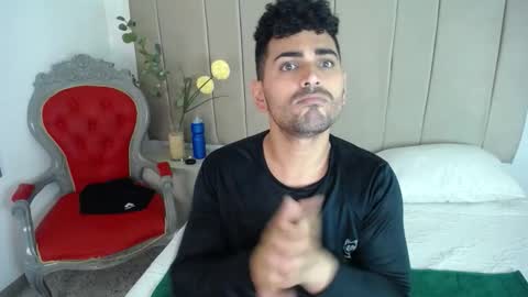 Snapshot of eros_kai chatting on 21, 10, 2025 Eros Kai online show from 21, 10, 2025