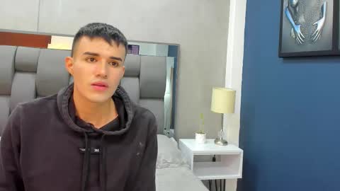 Snapshot of eros_mancini chatting on 26, 11, 2025 Eros Mancini online show from 26, 11, 2025