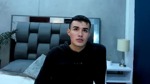 Snapshot of eros_mancini chatting on 29, 11, 2025 Eros Mancini online show from 29, 11, 2025