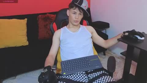 Snapshot of eros_steel chatting on 6, 6, 2026 Eros online show from 6, 6, 2026