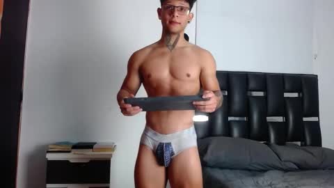 Eros online show from 18, 12, 2025