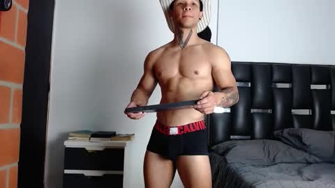 Snapshot of erosscott chatting on 18, 3, 2026 Eros online show from 18, 3, 2026