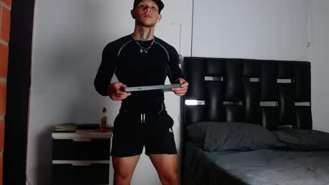 Snapshot of erosscott chatting on 13, 5, 2026 Eros online show from 13, 5, 2026