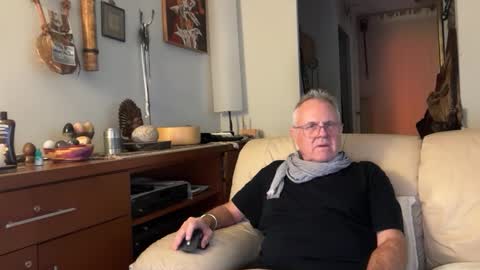 Snapshot of erostalk chatting on 22, 10, 2025 eros online show from 22, 10, 2025