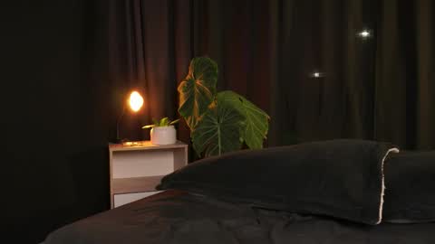 Eros Wild online show from 3, 12, 2025