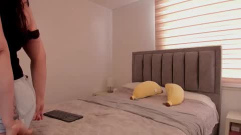 Snapshot of erotic_boobs chatting on 16, 1, 2026 Karen online show from 16, 1, 2026