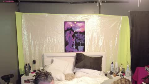 Snapshot of eroticdickmovement chatting on 17, 10, 2025 Cash  Carry Fox online show from 17, 10, 2025