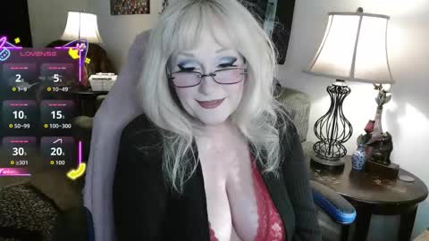 Snapshot of eroticsiren2 chatting on 26, 3, 2026 EroticSiren2 online show from 26, 3, 2026