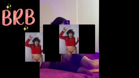 Snapshot of escarlett_wii chatting on 4, 2, 2025 SCARLETT online show from 4, 2, 2025