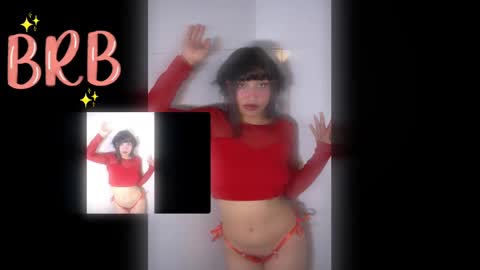 Snapshot of escarlett_wii chatting on 1, 3, 2025 SCARLETT online show from 1, 3, 2025