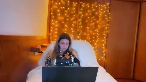 esma347866 online show from 16, 1, 2026