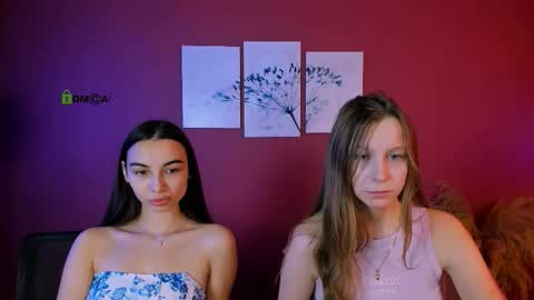 esme_moore_ online show from 28, 10, 2025