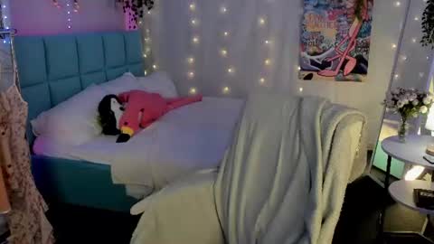 Snapshot of esme_runn chatting on 27, 6, 2026 Esme Runn online show from 27, 6, 2026