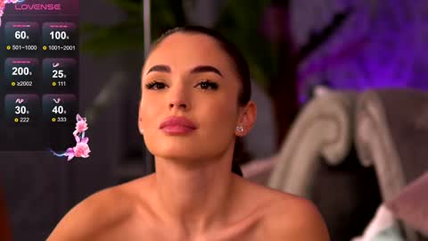 Snapshot of esmeainsley chatting on 19, 12, 2024 Raluca  online show from 19, 12, 2024