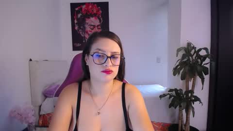 Snapshot of esmeralda098 chatting on 8, 2, 2026 Esmeralda online show from 8, 2, 2026