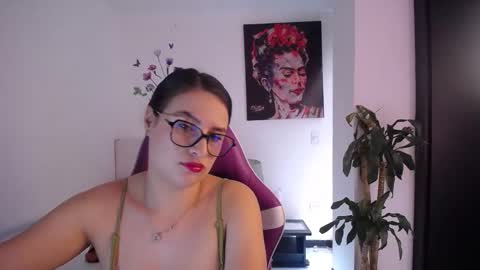 Snapshot of esmeralda098 chatting on 22, 3, 2026 Esmeralda online show from 22, 3, 2026