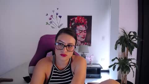 Snapshot of esmeralda098 chatting on 12, 4, 2026 Esmeralda online show from 12, 4, 2026