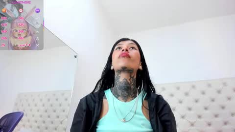 Snapshot of esmeralda_06 chatting on 8, 6, 2026 esmeralda online show from 8, 6, 2026