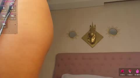 Snapshot of esmeralda__g chatting on 5, 3, 2025 Esmeralda G online show from 5, 3, 2025