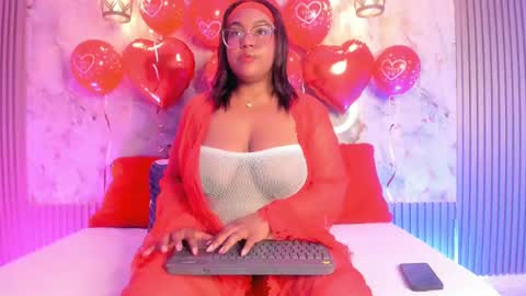 Snapshot of esmeralda_duarte chatting on 14, 2, 2025 esmeralda online show from 14, 2, 2025