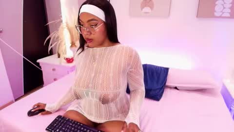 Snapshot of esmeralda_duarte chatting on 10, 3, 2026 esmeralda online show from 10, 3, 2026