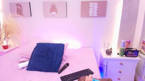 Snapshot of esmeralda_duarte chatting on 13, 3, 2026 esmeralda online show from 13, 3, 2026