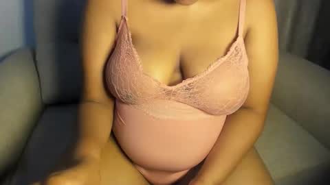 Esme online show from 25, 9, 2025