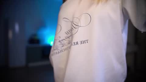 Snapshot of esmereal chatting on 1, 2, 2026 How was your Christmas online show from 1, 2, 2026