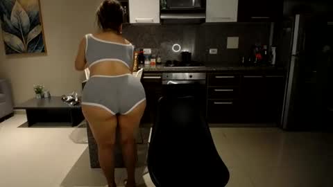 Snapshot of esperanza86_ chatting on 20, 7, 2026 Juliana online show from 20, 7, 2026