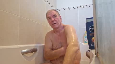 Snapshot of essexb0y chatting on 1, 3, 2025 EssexB0y online show from 1, 3, 2025
