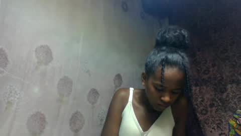 Snapshot of estancelee chatting on 5, 7, 2026 estancelee online show from 5, 7, 2026