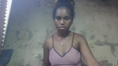 Snapshot of estanie chatting on 27, 9, 2025 estanie online show from 27, 9, 2025