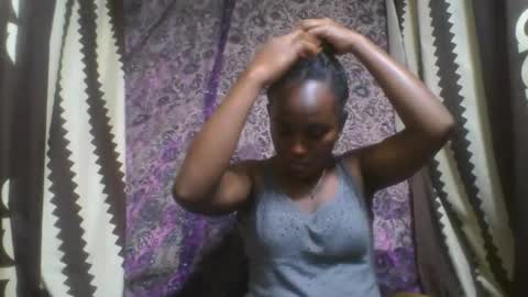 Snapshot of estanie chatting on 22, 10, 2025 estanie online show from 22, 10, 2025