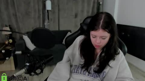 Snapshot of este_ria chatting on 16, 12, 2024 esteria online show from 16, 12, 2024