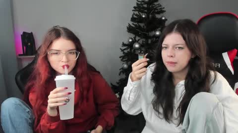 Snapshot of este_ria chatting on 23, 12, 2024 esteria online show from 23, 12, 2024