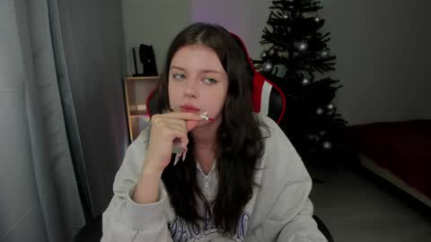 Snapshot of este_ria chatting on 12, 1, 2025 esteria online show from 12, 1, 2025