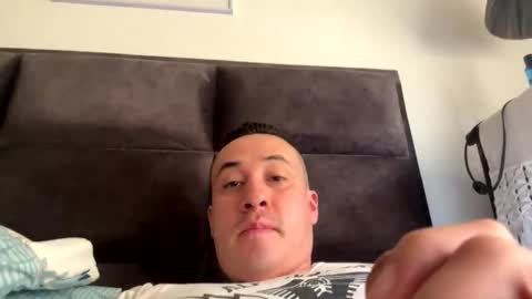 esteban121222 online show from 11, 1, 2026