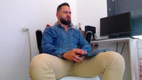 esteban online show from 17, 3, 2026