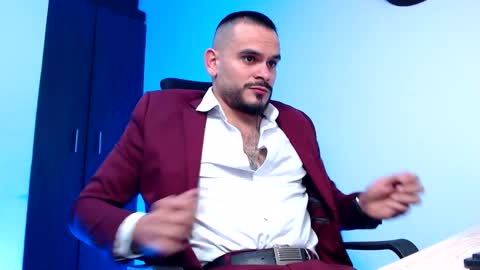 Esteban Fernandez online show from 2, 2, 2026